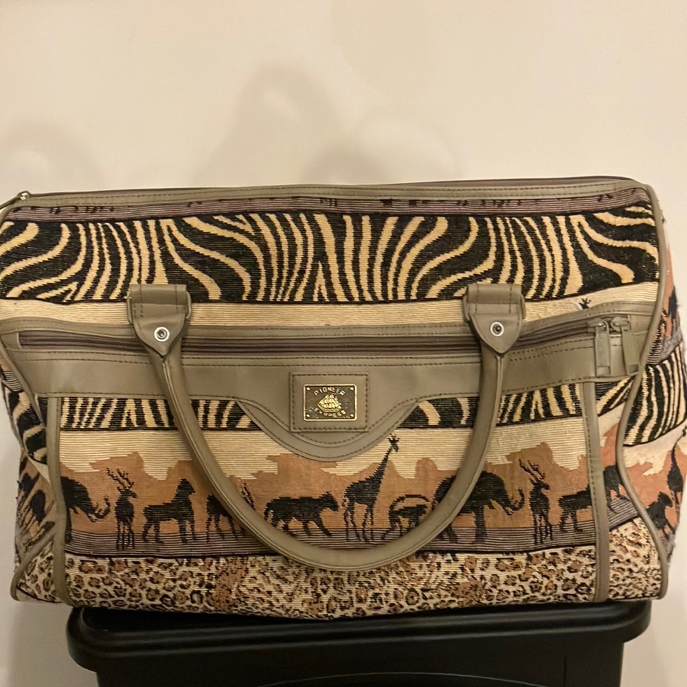 Travel bag. Pioneer express. Used once. Inside very clean.